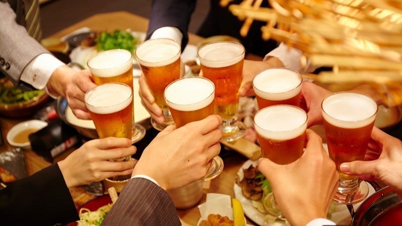 みんなでお酒でワイワイ楽しみたい女は食える